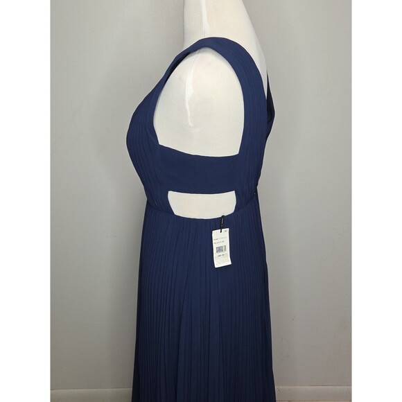 NWT Fame and Partners Maxi Dress Navy Blue V-Neck Side Cutout Size 8 Formal Gown - Picture 2 of 8